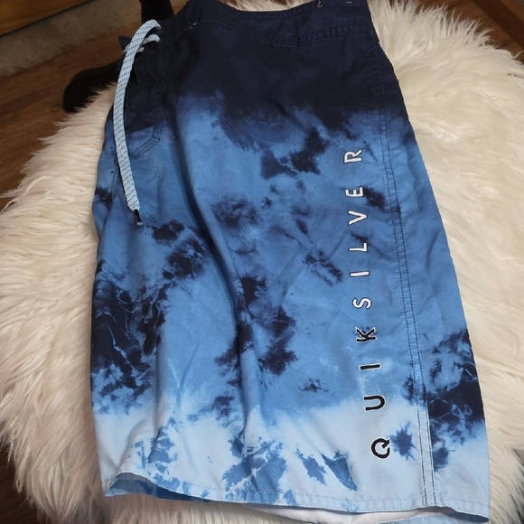 Quiksilver Ocean Blue Tie-Dye Shorts - Picture 1 of 4